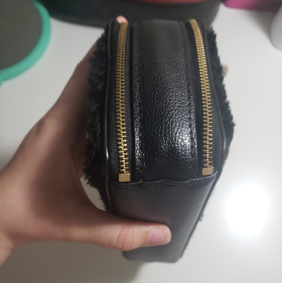 Kate spade New York crossbody bag with chain